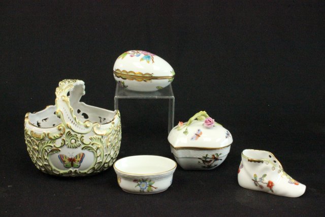 Group Lot Herend Porcelain Queen Victoria Pieces (1 of 9)