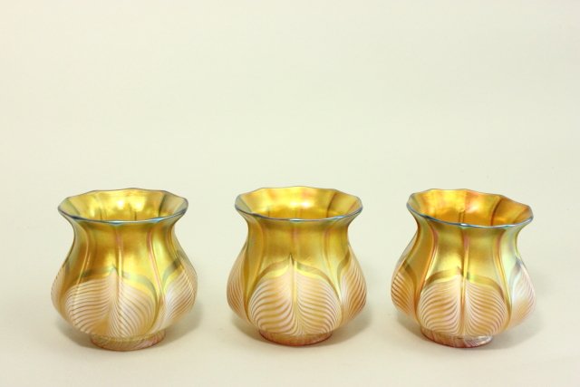 3 Pulled Feather Quezal Shades (1 of 4)