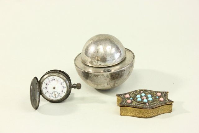 Lot Silver Items (1 of 7)