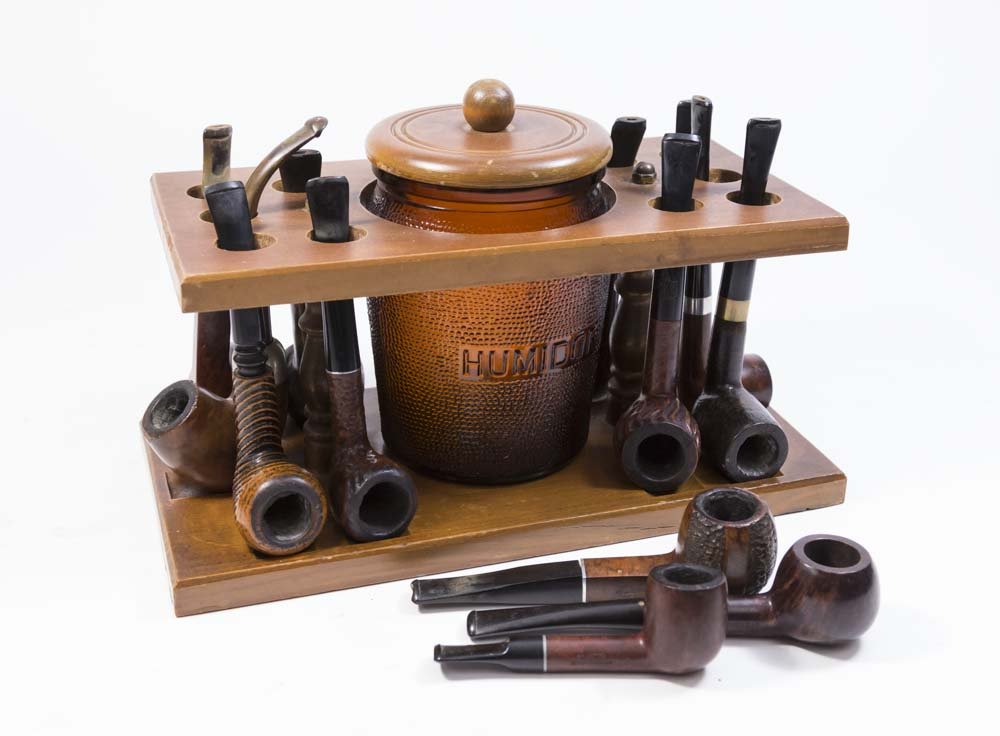 Collection of 13 Vintage Pipes (1 of 6)