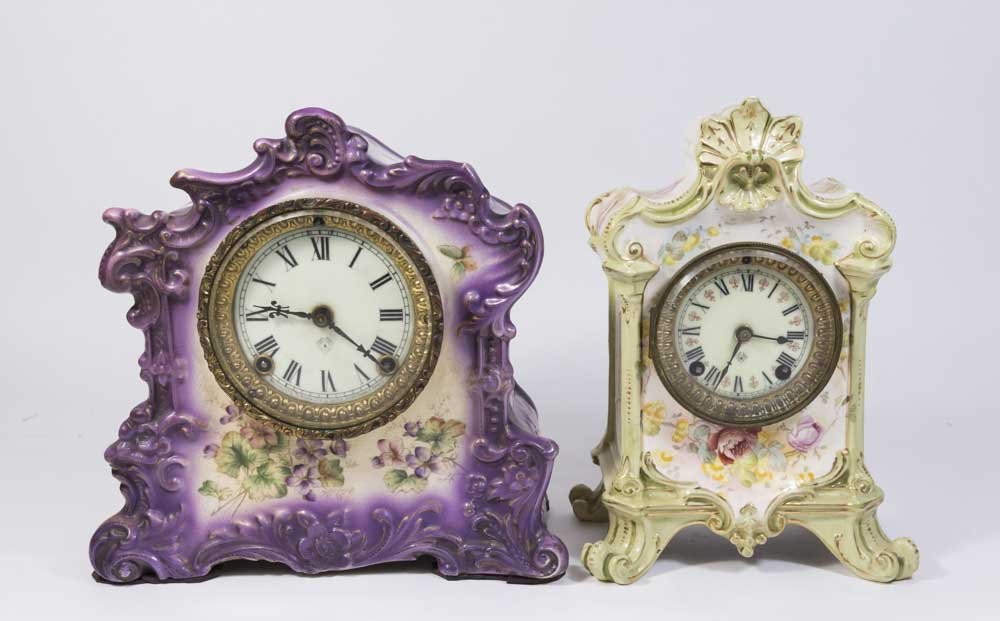 2 Pottery Mantel Clocks (1 of 10)