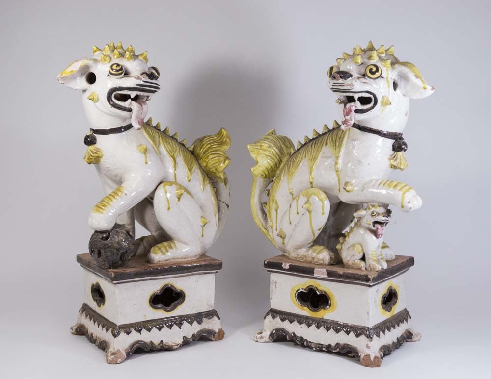 Pair of Ceramic Foo Lions (1 of 8)
