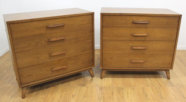 Pair Mid Century Modern Heritage Henredon Dressers: 4 drawers. Approx. 33" H x 36" W x 19" D. (5083)