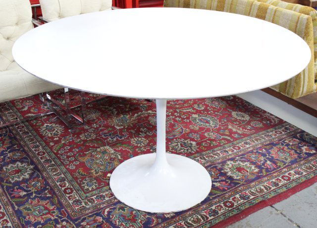 Eero Saarinen Knoll Breakfast Table (1 of 1)