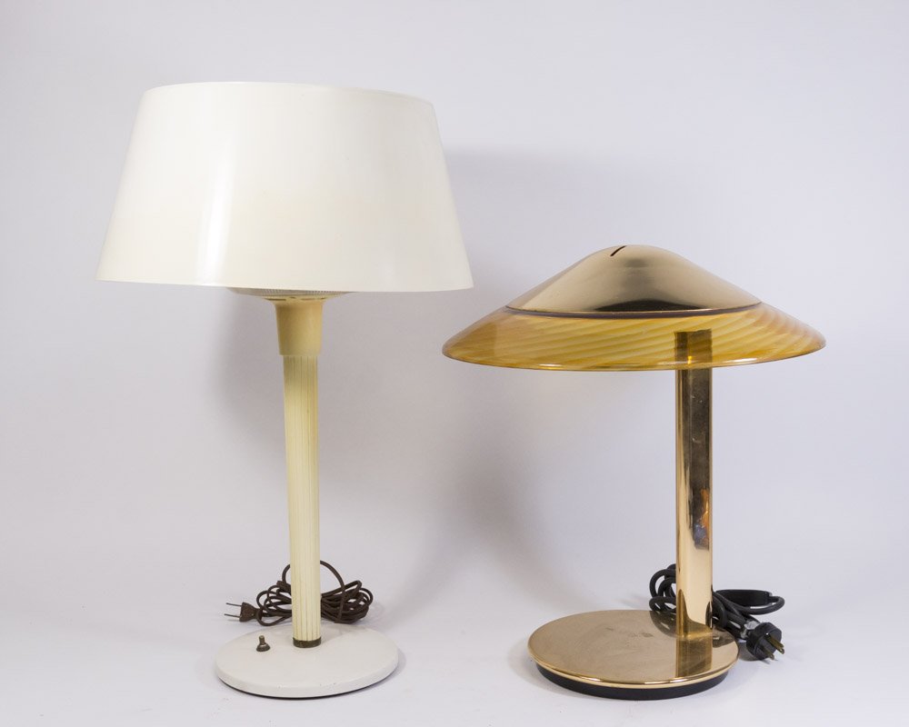 Lightolier Plastic Lamp & I Tre Glass Lamp (1 of 5)