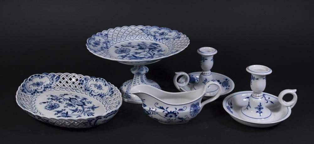 5 Meissen Blue & White Porcelain Pieces (1 of 5)