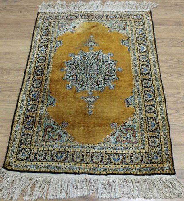 Gold Colored Silk Persian Rug/Carpet (1 of 4)