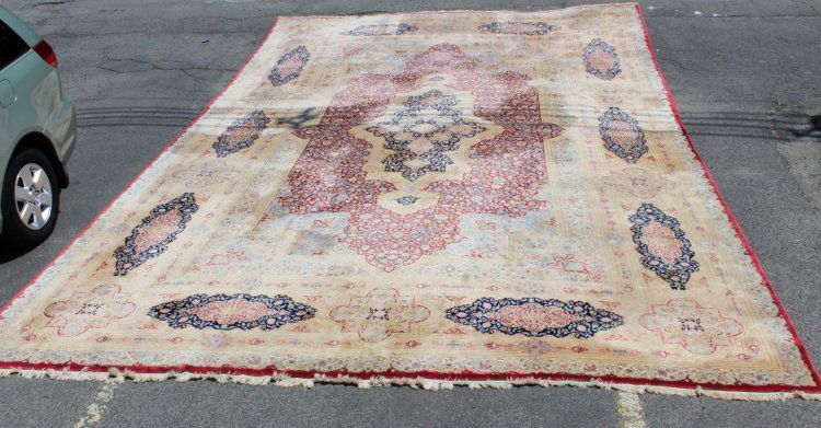 Red Kermin Rug/Carpet (1 of 6)