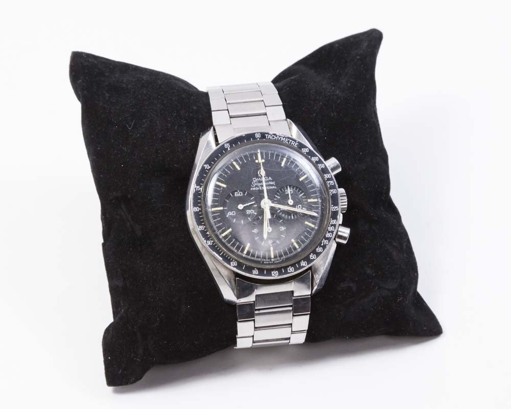 Omega Speedmaster Professional Chronograph Watch (1 of 6)