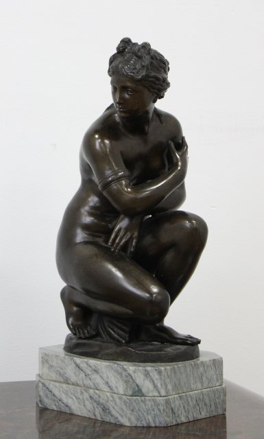 Bronze Kneeling Figure of Venus (1 of 3)