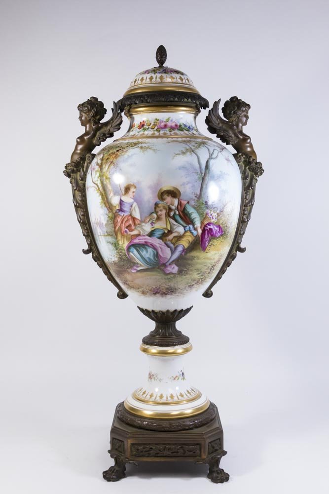 Sèvres Vase (1 of 9)