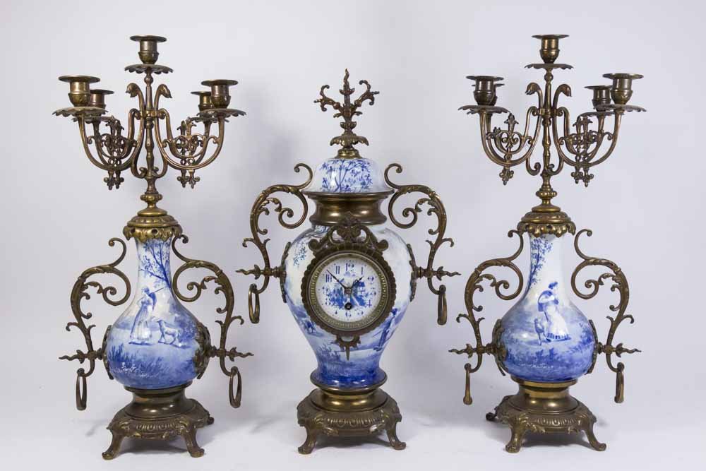 3 Piece Delft Blue Clock Set (1 of 8)