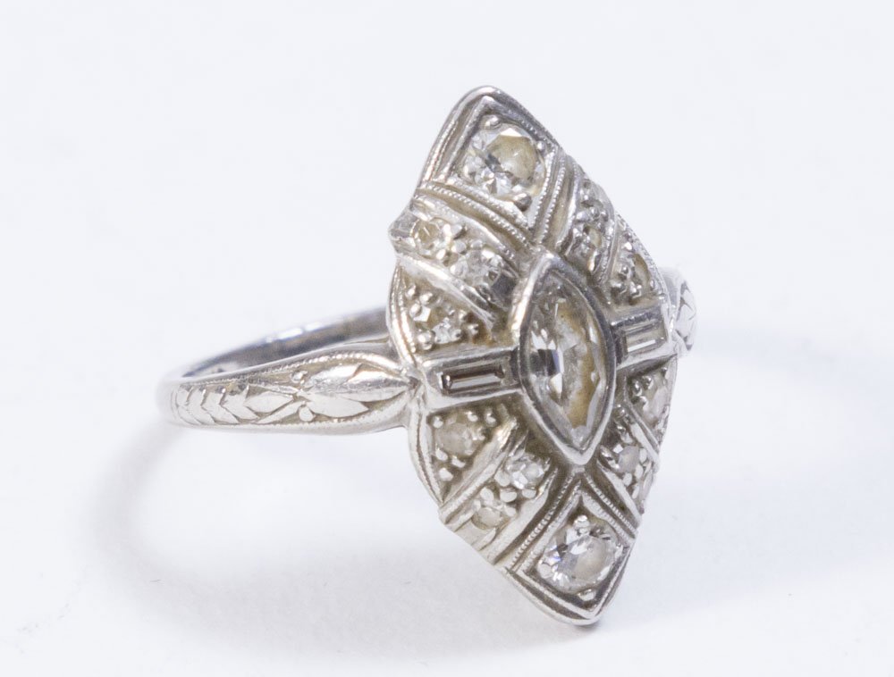 Platinum & Diamond Ladies Ring (1 of 2)