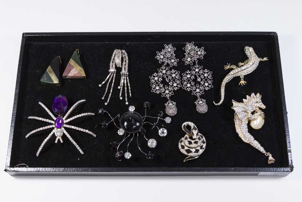 Costume Jewelry Lot (1 of 9)