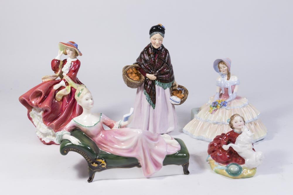 Lot 5 Royal Doulton Figures (1 of 3)