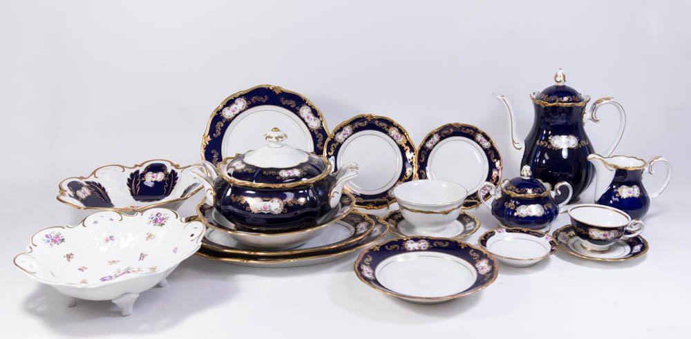 Reichenbach Dinnerware Set, Service for 12 (1 of 6)