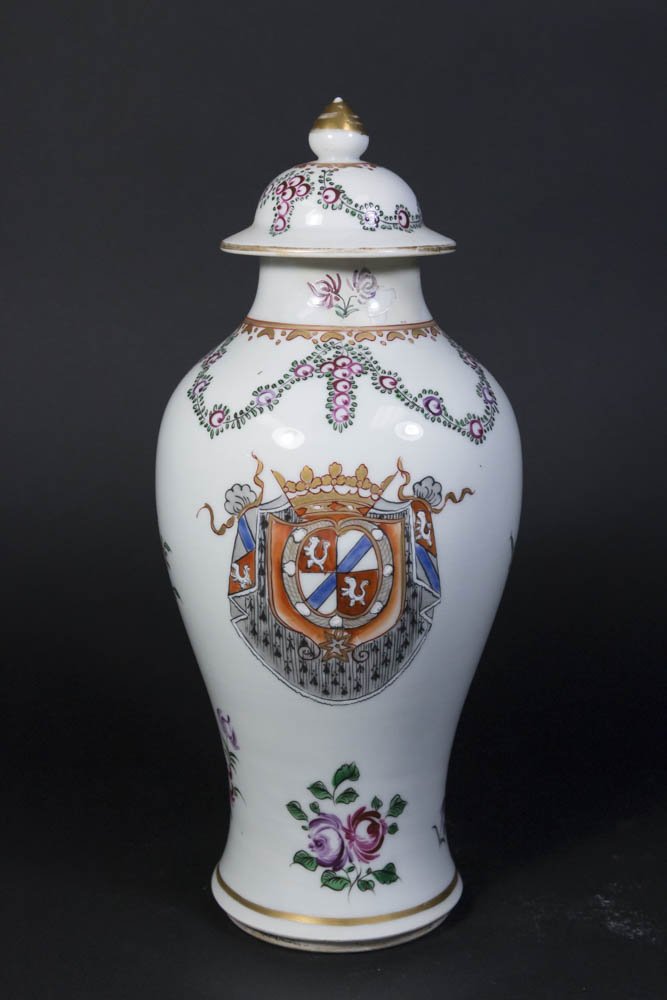 Chinese Export Porcelain Covered Vase (1 of 8)