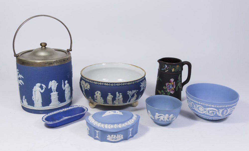 Group Lot 7 Wedgwood Pieces (1 of 7)