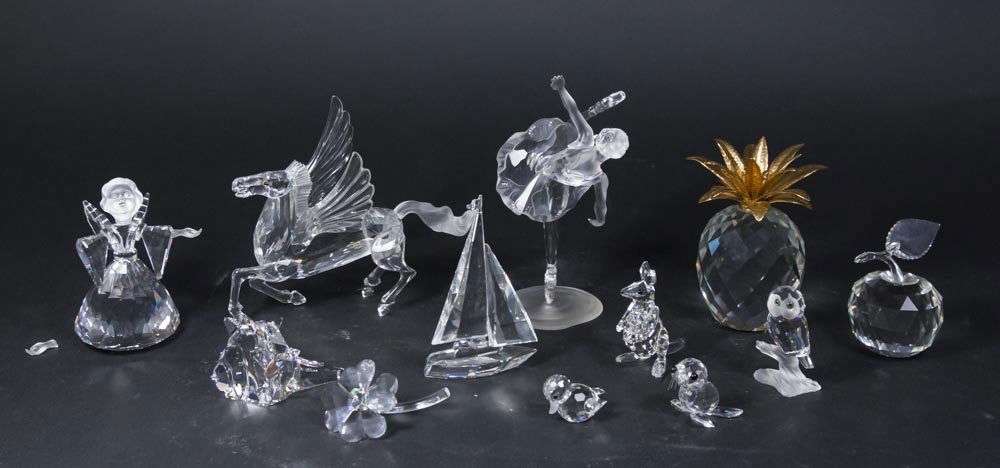 12 Swarovski Crystal Sculptures in Original Boxes (1 of 7)