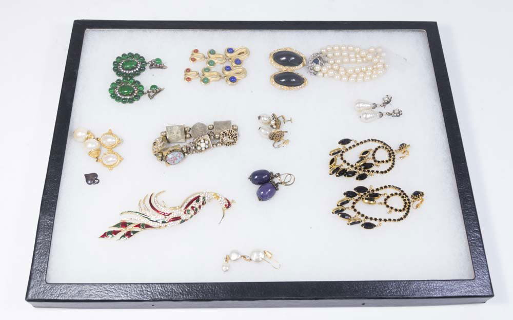 Vintage Costume Jewelry Lot: Including KJL, Miriam Haskell, Trifari, and more. (5255)