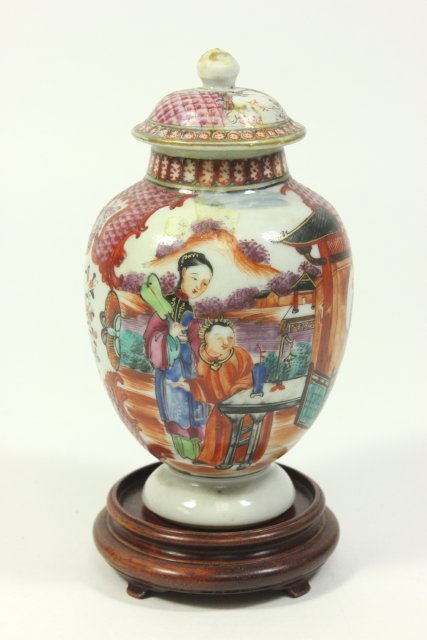 Small Cabinet-Size Chinese Covered Vase on Stand (1 of 4)