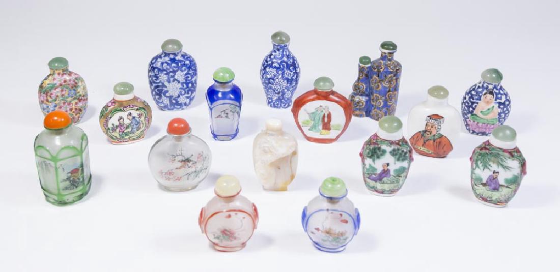 Lot of 16 Chinese Snuff Bottles (1 of 10)