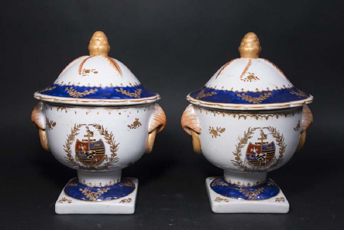 Pair Chinese Export Covered Jars (1 of 6)