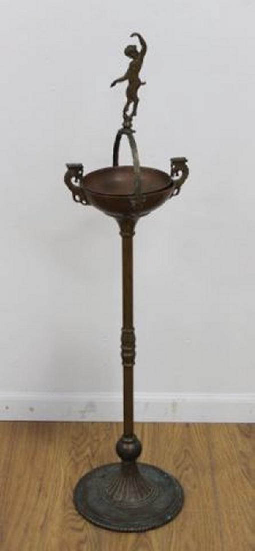 :Marked Oscar Bach Ashtray with Stand (1 of 3)