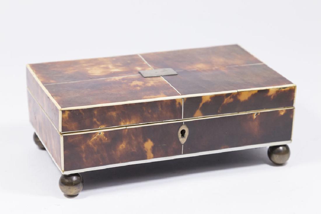 Faux Tortoiseshell Footed Trinket Box (1 of 5)