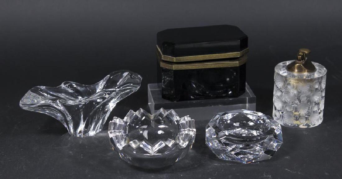 Group Lot 5 Glass Pieces (1 of 10)