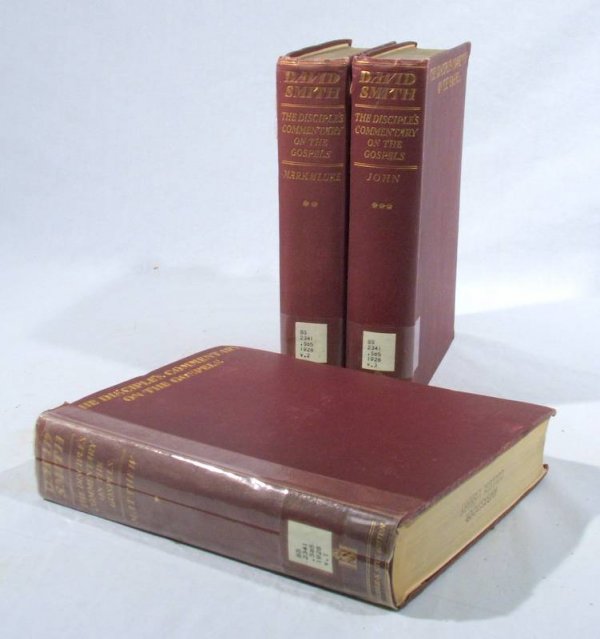 3V Set Smith DISCIPLE'S COMMENTARY GOSPELS 1928: Title: The Disciple's Commentary on the Gospels Author: David Smith Publisher: Hodder and Stoughton Printing Year: 1928, complete three-volume set Condition/Details: Bound in their original maroon