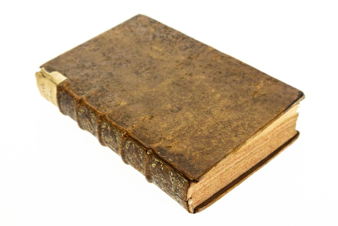Matthieu Beuvelet LE SYMBOLE DES APOSTRES 1668 Leather: Matthieu Beuvelet LE SYMBOLE DES APOSTRES 1668 Leather & Gilt Binding Prosnes Engraved Decorations & Capitals Catholic Church Theology France Apostles Symbols Title: Le Symbole des Apostres Author: M.
