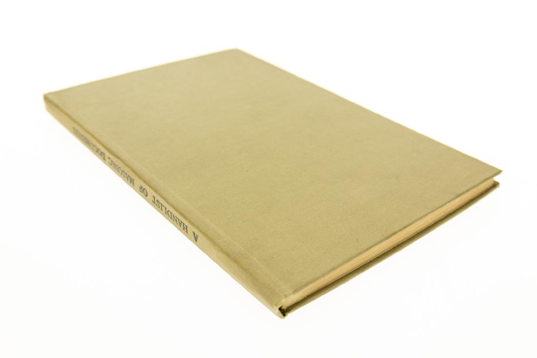 Douglas Knoop & G P Jones A HANDLIST OF MASONIC: Douglas Knoop & G P Jones A HANDLIST OF MASONIC DOCUMENTS 1942 Very Rare Bibliography Reference Research History Freemasonry Primary Sources Fraternal Organization Title: A Handlist of Masonic Documen
