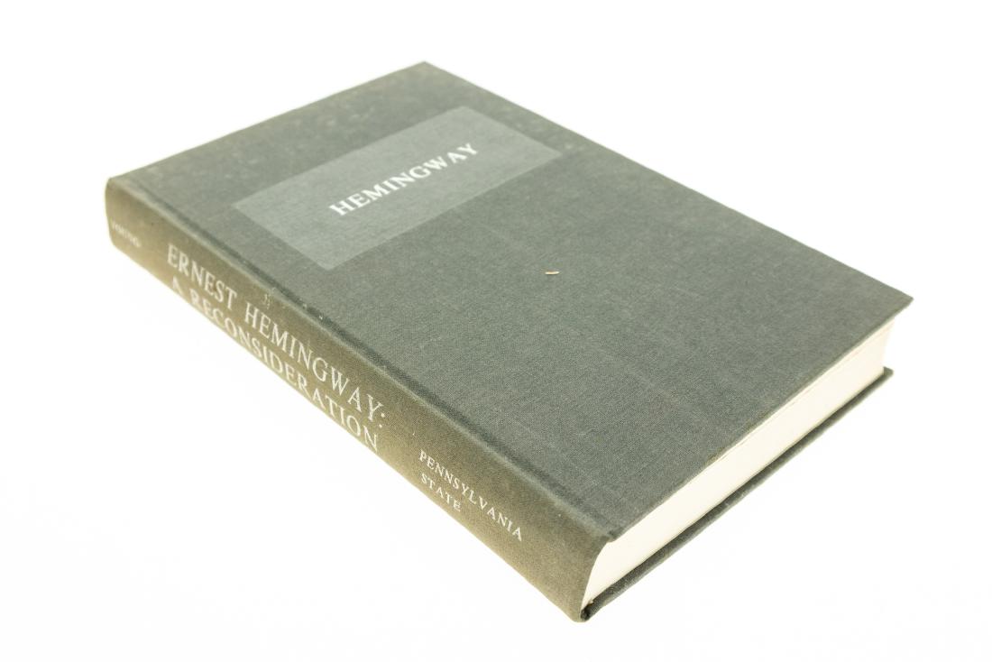 Philip Young ERNEST HEMINGWAY A RECONSIDERATION 1966: Philip Young ERNEST HEMINGWAY A RECONSIDERATION 1966 Author-Signed Presentation Copy To Granville Hicks American Author Journalist Novelist Literature Biographical Commentary Criticism Title: Ernest H