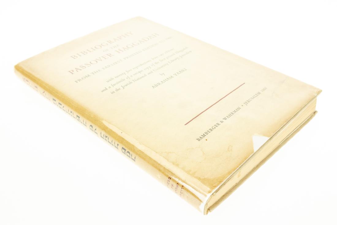 Abraham Yaari BIBLIOGRAPHY OF THE PASSOVER HAGGADAH: Abraham Yaari BIBLIOGRAPHY OF THE PASSOVER HAGGADAH FROM THE EARLIEST PRINTED EDITION TO 1960 1960 Gilt Original Dust Jacket Facsimile Booklet Jewish National And University Library Jerusalem Referenc