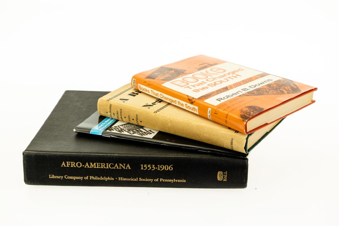 4V Reference Books-On-Books HISTORY OF AFRICAN AMERICAN: 4V Reference Books-On-Books HISTORY OF AFRICAN AMERICAN AND SOUTHERN BOOKS Author-Signed and Inscribed Bibliographies Books That Changed the South Robert B Downs Bibliography of Negro Migration Frank 