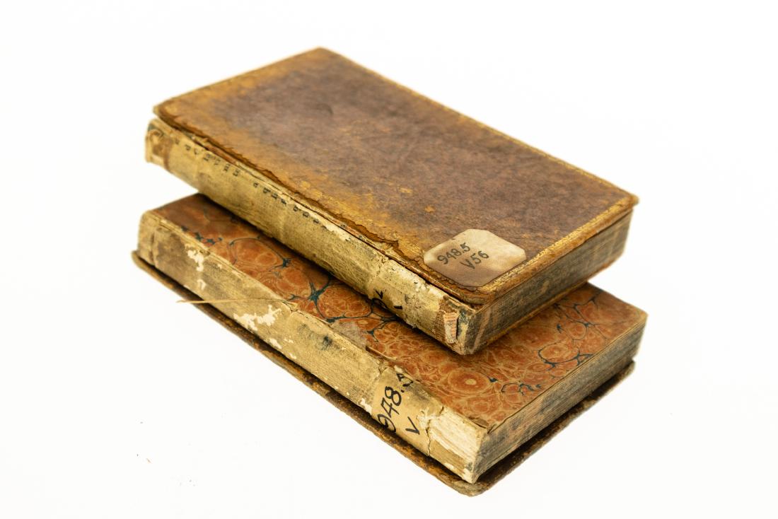 2V Rene-Aubert Vertot HISTOIRE DES REVOLUTIONS DE SUEDE: 2V Rene-Aubert Vertot HISTOIRE DES REVOLUTIONS DE SUEDE 1811 Leather Gilt Tooling Marbled Edges Complete Set Antique History Sweden Revolution Religion Government War Russia Norway Denmark Lithuania S
