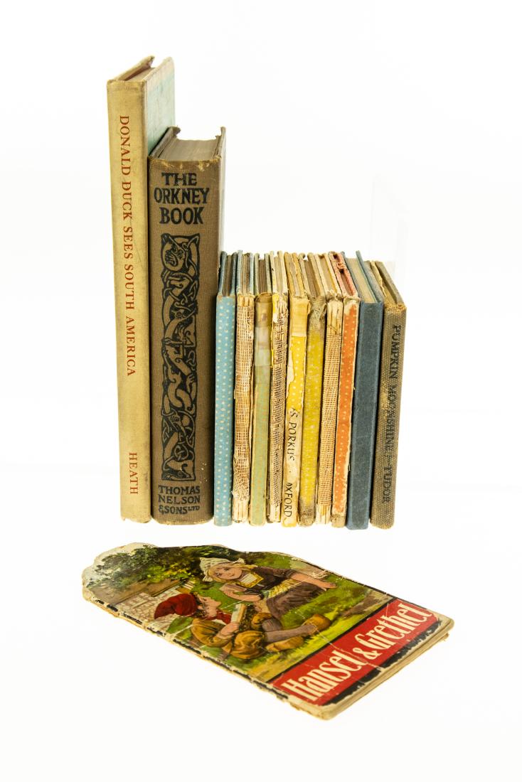 13V Juvenile Literature VINTAGE AND ANTIQUE CHILDRENS: 13V Juvenile Literature VINTAGE AND ANTIQUE CHILDRENS Disney Decorative Illustrated Tasha Tudor Dorcas Porkus Linsey Woolsey Alexander the Gander Pumpkin Moonshine Hans Andersen Fairy Tales Gilbert Ja