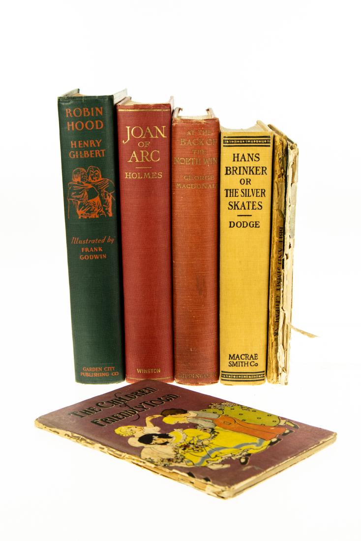 7V Illustrated Juvenile Literature DECORATIVE ANTIQUE: 7V Illustrated Juvenile Literature DECORATIVE ANTIQUE CHILDRENS Gilt Children of Friendly Town Samuel E Lower Peter Rabbit Jimmy Chipmunk Virginia Albert Buster Brown goes Shooting Rare Joan of Arc Ma