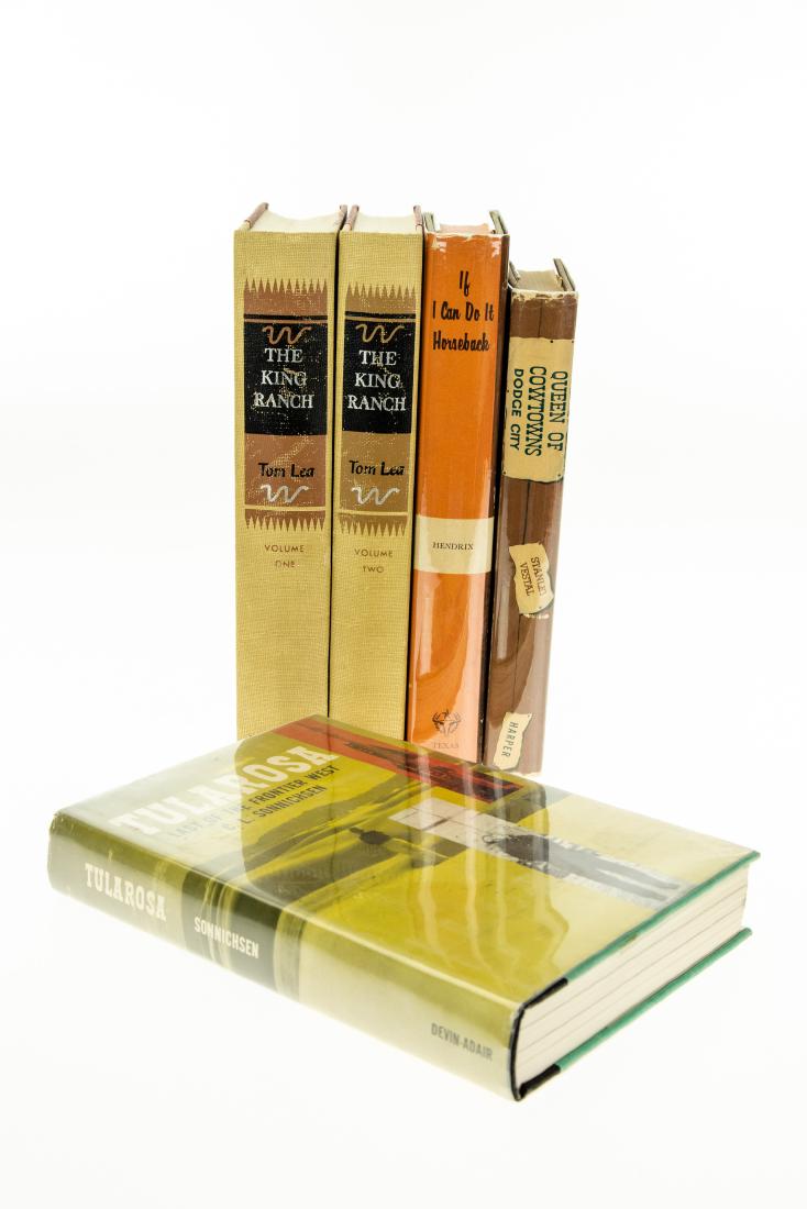 5V VINTAGE HISTORY OF AMERICAN WEST AND SOUTHWEST Texas: 5V VINTAGE HISTORY OF AMERICAN WEST AND SOUTHWEST Texas Cowboys Outlaws Queen of Cowtowns Dodge City Stanley Vestal First Edition Original Dust Jacket Tularosa Frontier West C L Sonnichsen Horseback C