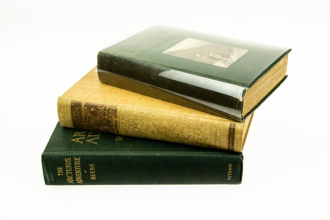 3V DECORATIVE ANTIQUE HISTORY Illustrated Hunting: 3V DECORATIVE ANTIQUE HISTORY Illustrated Hunting Travel Exploration Tales of Lonely Trails Zane Grey First Edition Photographs Arcturus Adventure New York Zoological Society Oceanographic Expedition 