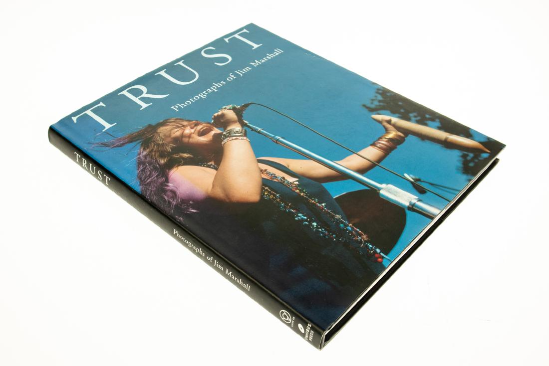 Signed Jim Marshall TRUST 2009 Photographs of Jim: Signed Jim Marshall TRUST 2009 Photographs of Jim Marshall Original Dust Jacket Color Black and White American Photographer Rock Stars Musicians Title: Trust: Photographs of Jim Marshall Author: Jim M