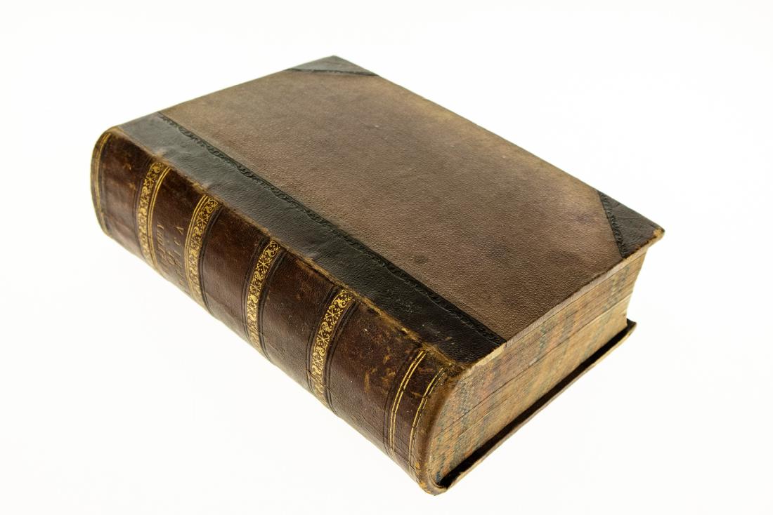 George Bancroft and Charles Botta HISTORY OF THE UNITED: George Bancroft and Charles Botta HISTORY OF THE UNITED STATES OF AMERICA c1880 Private Binding Gilt Engraved Illustrated Plates Fold‐Out Maps Portraits Facsimile Page Pre‐ and Pos