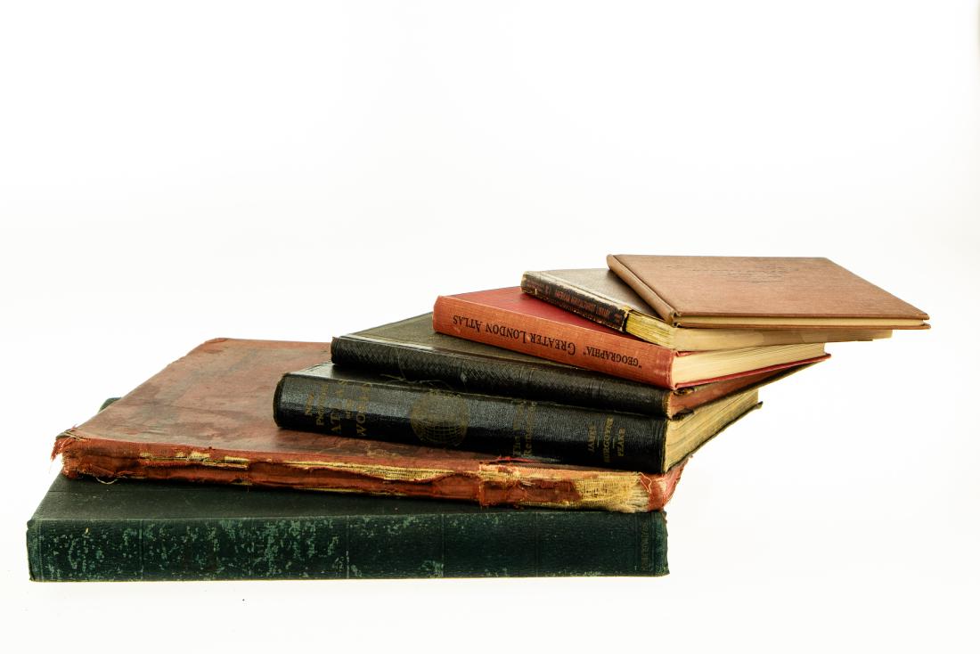 7V ANTIQUE ATLASES Folio Color Maps Geographia Greater: 7V ANTIQUE ATLASES Folio Color Maps Geographia Greater London Suburbs London Postal Area L L Pates & Co′s Handy Atlas of the World City Guide Physical Geography Edwin J Houston Pictorial