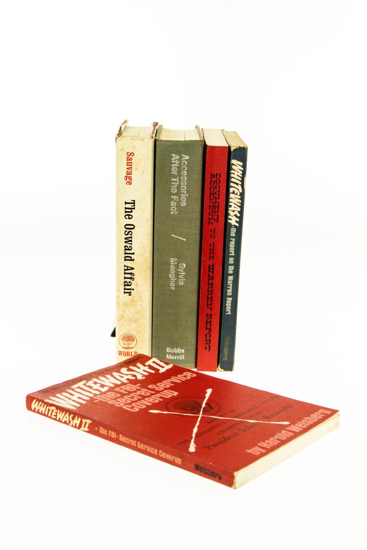 5V COLLECTIBLE KENNEDY ASSASSINATION HISTORY Conspiracy: 5V COLLECTIBLE KENNEDY ASSASSINATION HISTORY Conspiracy Oswald Warren Report Leo Sauvage First Printing Original Dust Jacket Whitewash Whitewash II Harold Weisberg Document Addendum to Warren Report D