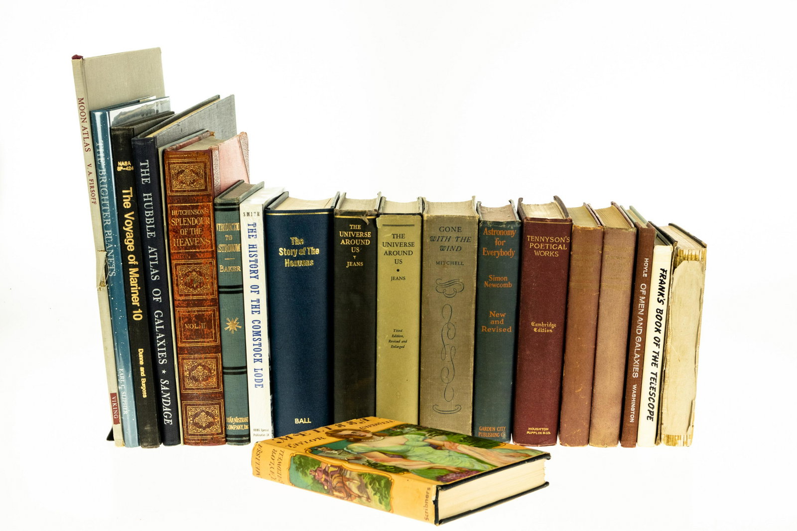 COLLECTIBLE ESTATE BOOKS Astronomy Literature Poetry US: COLLECTIBLE ESTATE BOOKS Astronomy Literature Poetry US History Philosophy Voyage of Mariner 10 Moon Atlas V. A. Firsoff Brighter Planets Earl C. Slipher Gone with the Wind Tennyson′s Poetical W