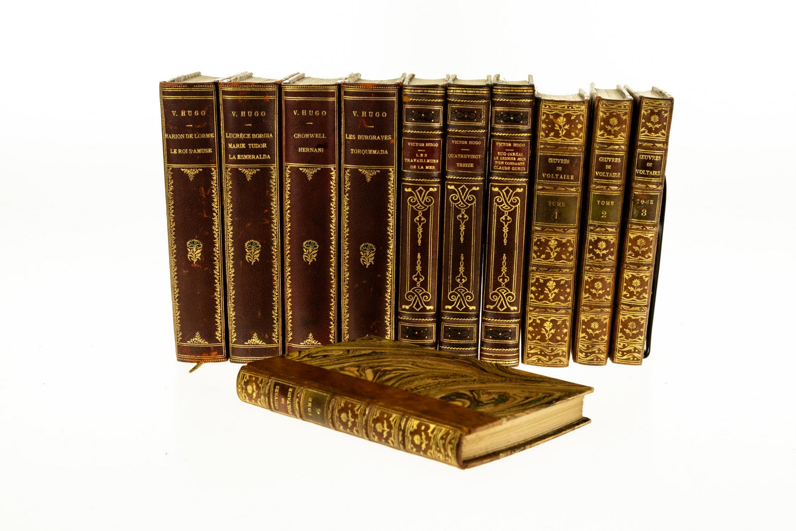 11V ANTIQUE FRENCH LITERATURE IN FANCY LEATHER Gilt: 11V ANTIQUE FRENCH LITERATURE IN FANCY LEATHER Gilt Marbled Paper Victor Hugo Voltaire Les Travailleurs de la Mer Quatrevingt‐Treize Bug‐Jargal Le Dernier Jour d′un Condamne Claude G