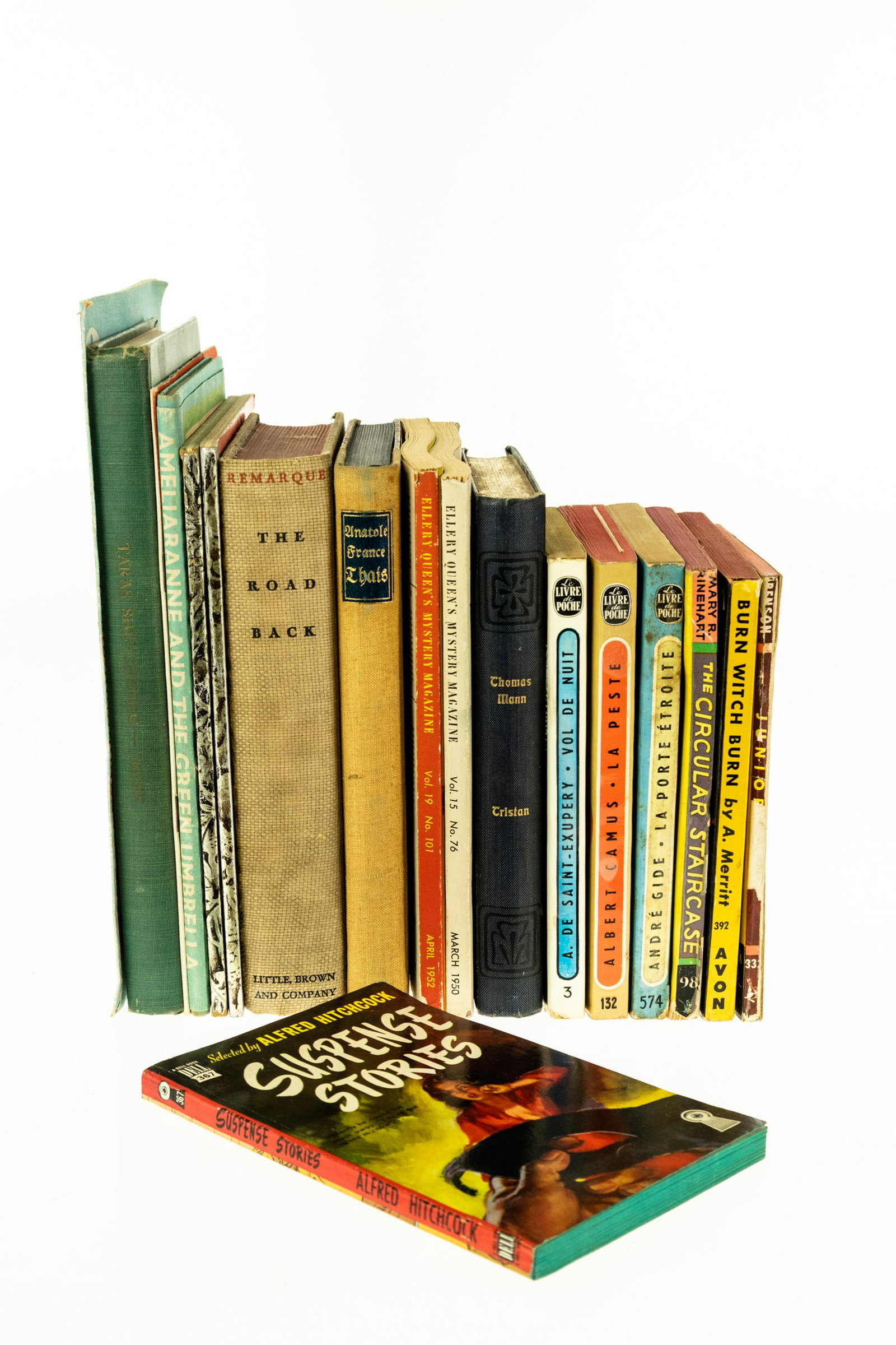 18V COLLECTIBLE VINTAGE & ANTIQUE LITERATURE POETRY: 18V COLLECTIBLE VINTAGE & ANTIQUE LITERATURE POETRY & CHILDREN′S Little Golden Books Pulp Fiction Mysteries Vol de Nuit A. De Saint‐Exupery La Porte Etroit Andre Gide La Peste Albe