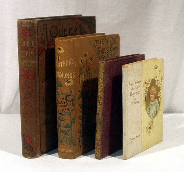 4V Queer Princess ANTIQUE CHILDRENS Diamonds
