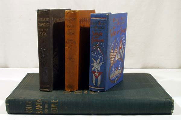 3V Cuba ANTIQUE SPANISH AMERICAN WAR Allen Beck: This auction lot includes the following group of decorative antique Spanish American War titles: - Story of Spain and Cuba by Nathan C. Green - Dated 1896 by International News and Book Co. - the bi